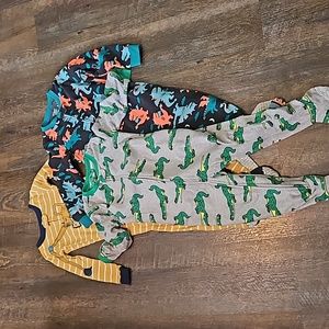 Bundle of 3 sets of pajamas